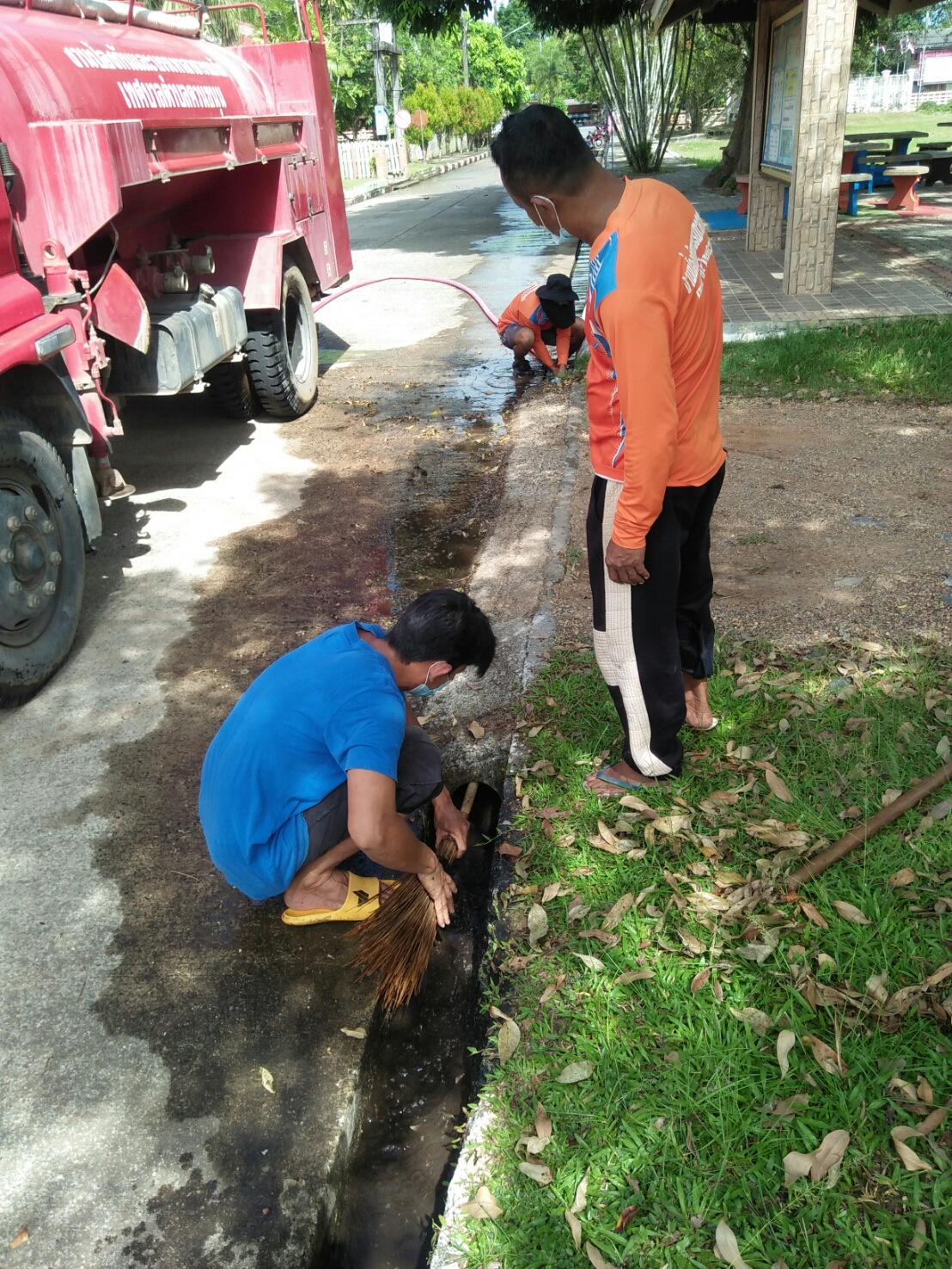 ล้างทำความสะอาดภายใน โรงเรียนบ้านควนขนุน 